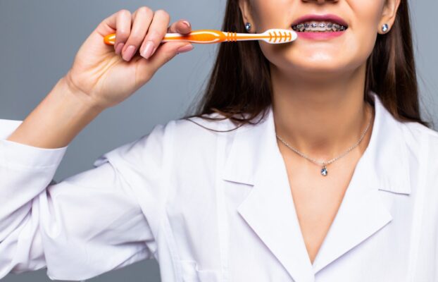 Ortodontik Diş Fırçası Kullanmanın 4 Faydası